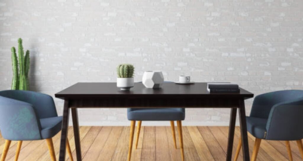 dining table with cozy background wall color